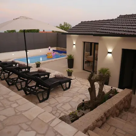Cosy Shadesofblue M&m With Private Pool Lägenhet Imotski